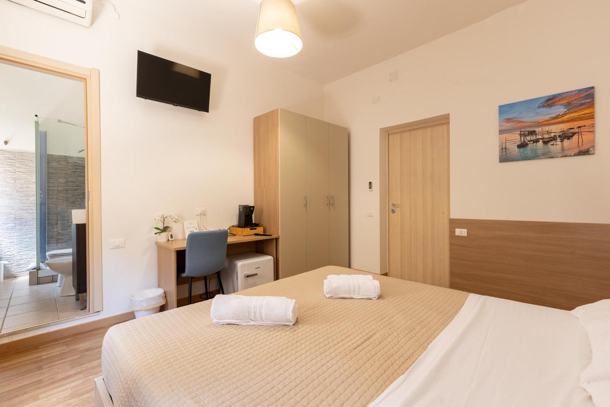 Large Double Room