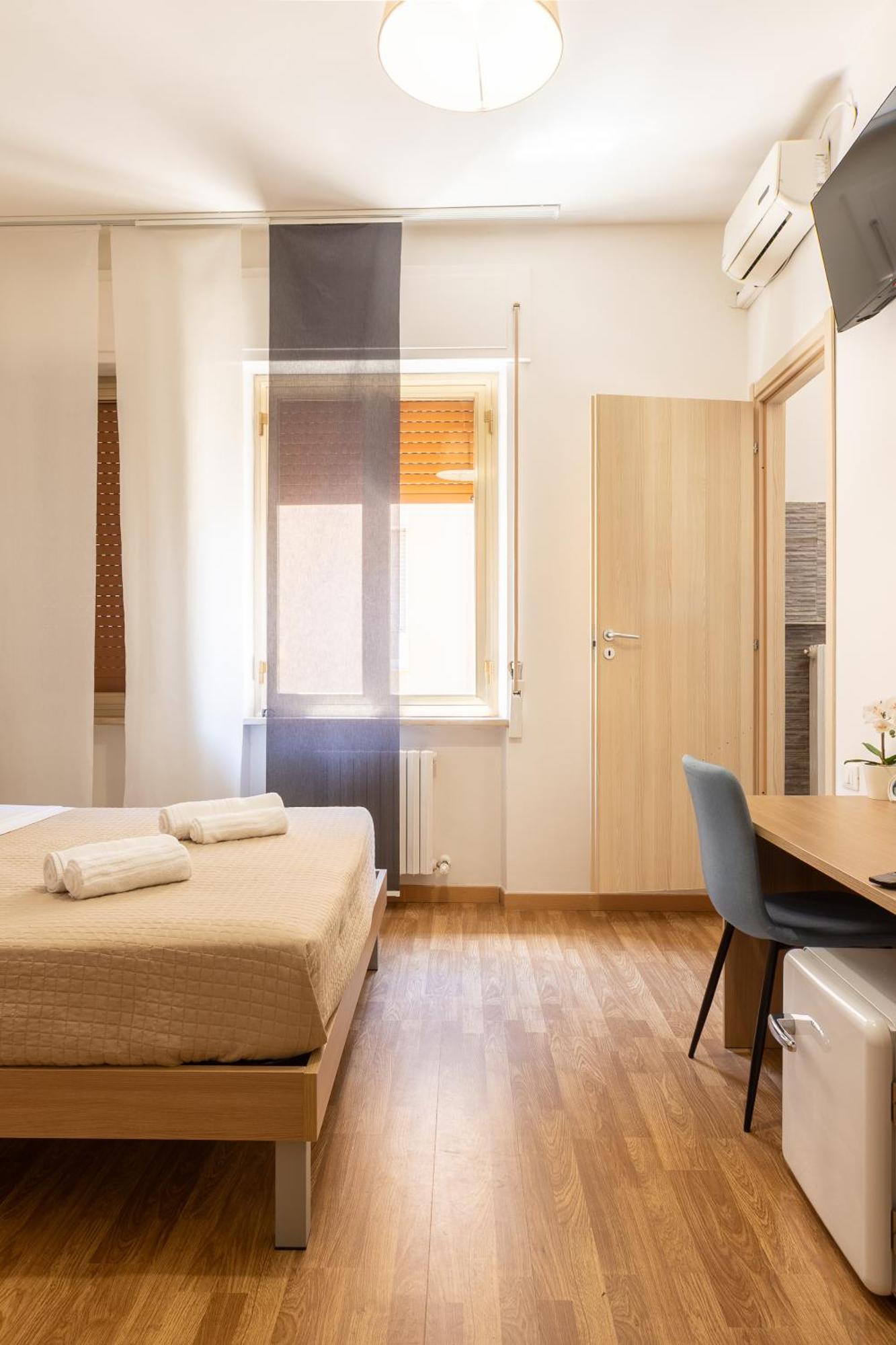 Large Double Room