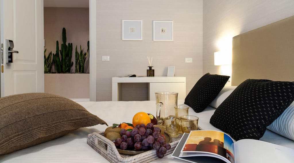 Double Room,247758337:JPEG
