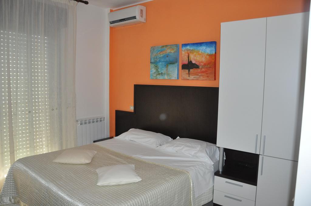 Standard Double Room,1580779005:JPEG