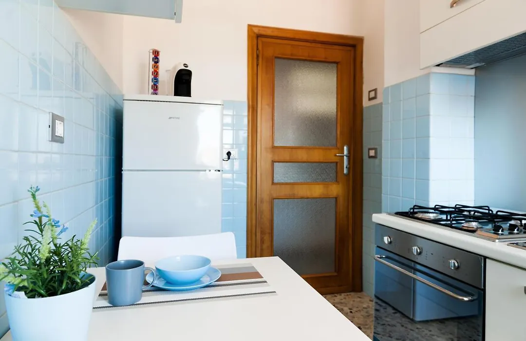 Fly By Suites Pescara-1