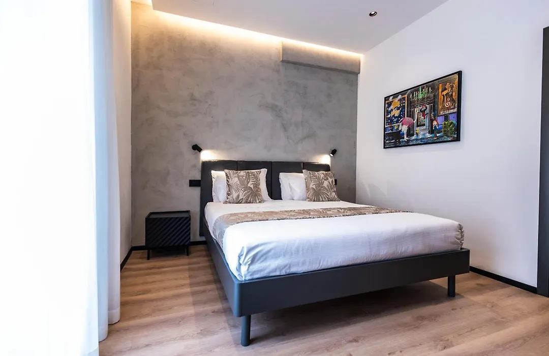 Corso 84 Luxury Suites-1