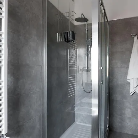 Fly By Suites Pescara-3