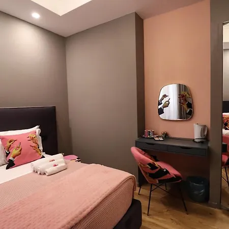 Aron Only Suites Bed And Breakfast-2