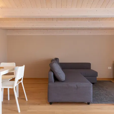 Paola Maison 4-3