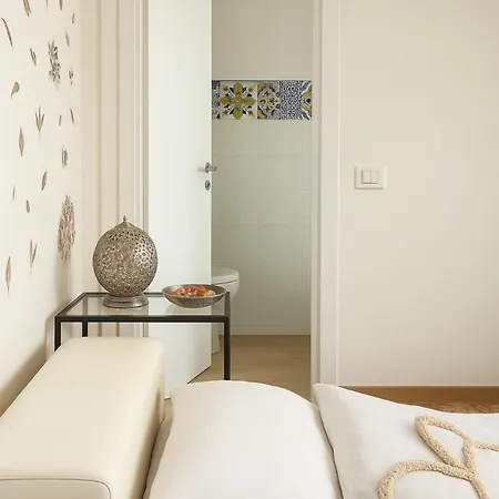 Ale Home-2