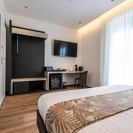 Corso 84 Luxury Suites-3